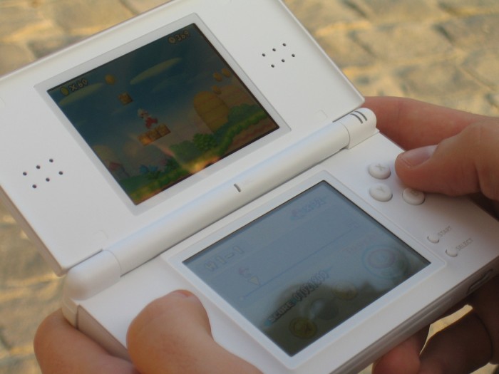 New Super Mario Bros Nintendo DSi- Por tiseb